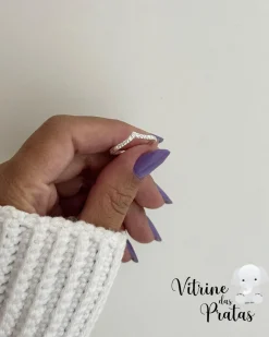 Anel Cravejado com Ponta