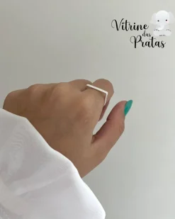 Anel Liso com Frente Quadrado