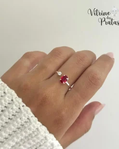 Anel Regulável com Zircônia Oval Vermelha