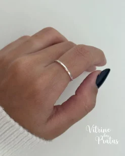 Anel Torcido Minimalista