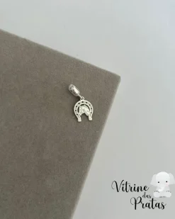 Berloque Ferradura com Cavalo