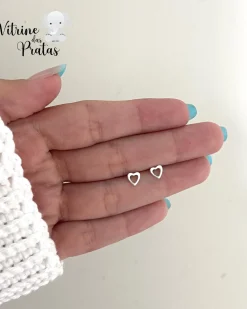 Brinco Coração Vazado P