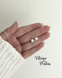 Brinco Ponto de Luz Quadrado