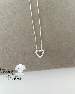 Colar Coração Vazado Cravejado