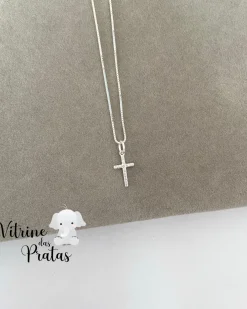 Colar Cruz Cravejada Pequena