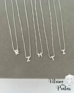 Colar Letra Cravejada