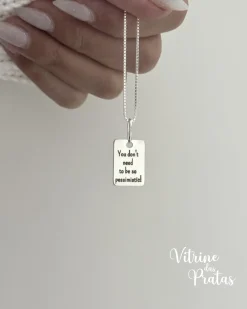 Colar Plaquinha Quadrada Personalizada (LEIA A DESCRIÇÃO)