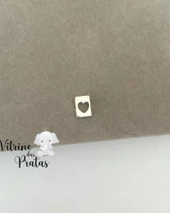 Pingente Plaquinha Retangular com Coração Vazado