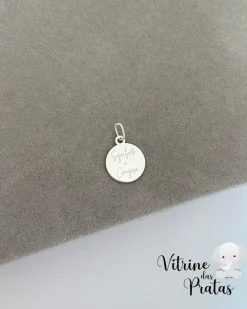 Pingente Plaquinha Seja Forte e Corajosa