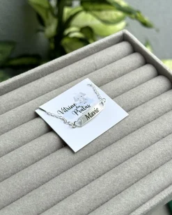 Pulseira Infantil Corações com Plaquinha Personalizada (LEIA A DESCRIÇÃO)